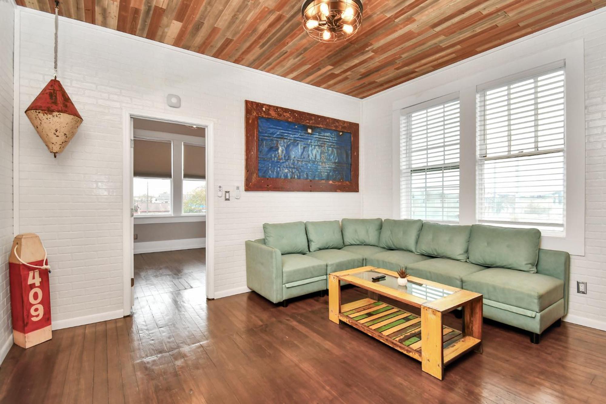 Nautical Loft With Outdoor Kitchen & Beach Access Apartment Galveston Luaran gambar